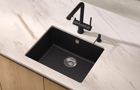Granitový dřez HELIKA SQF103 – v kuchyni